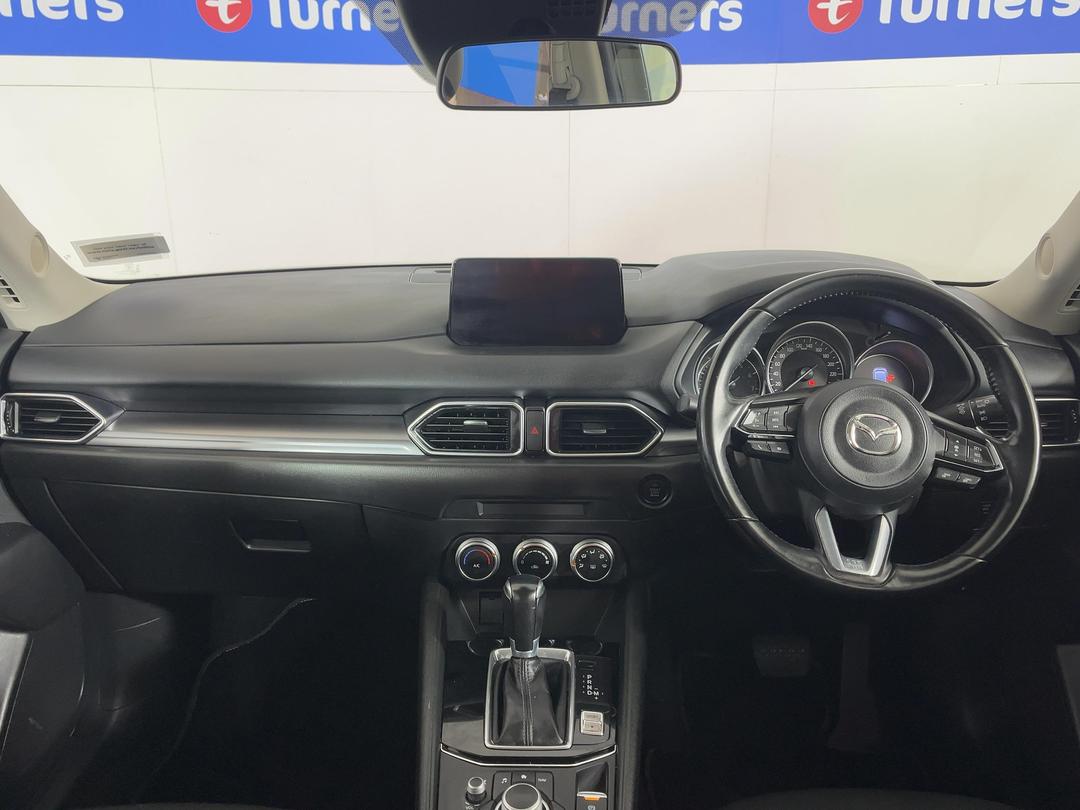 Photo '17' of Mazda CX-5