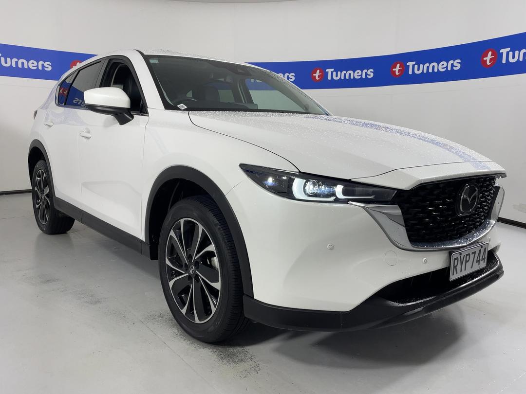 Photo '1' of Mazda CX-5