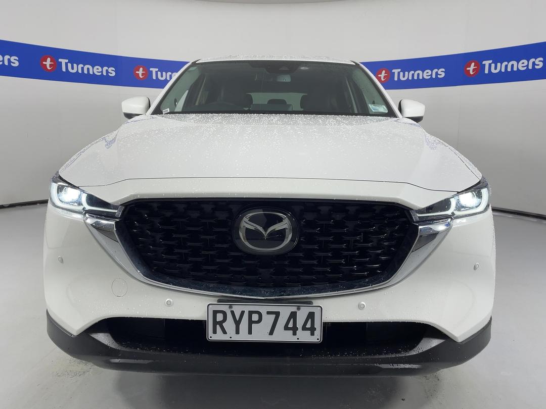 Photo '2' of Mazda CX-5