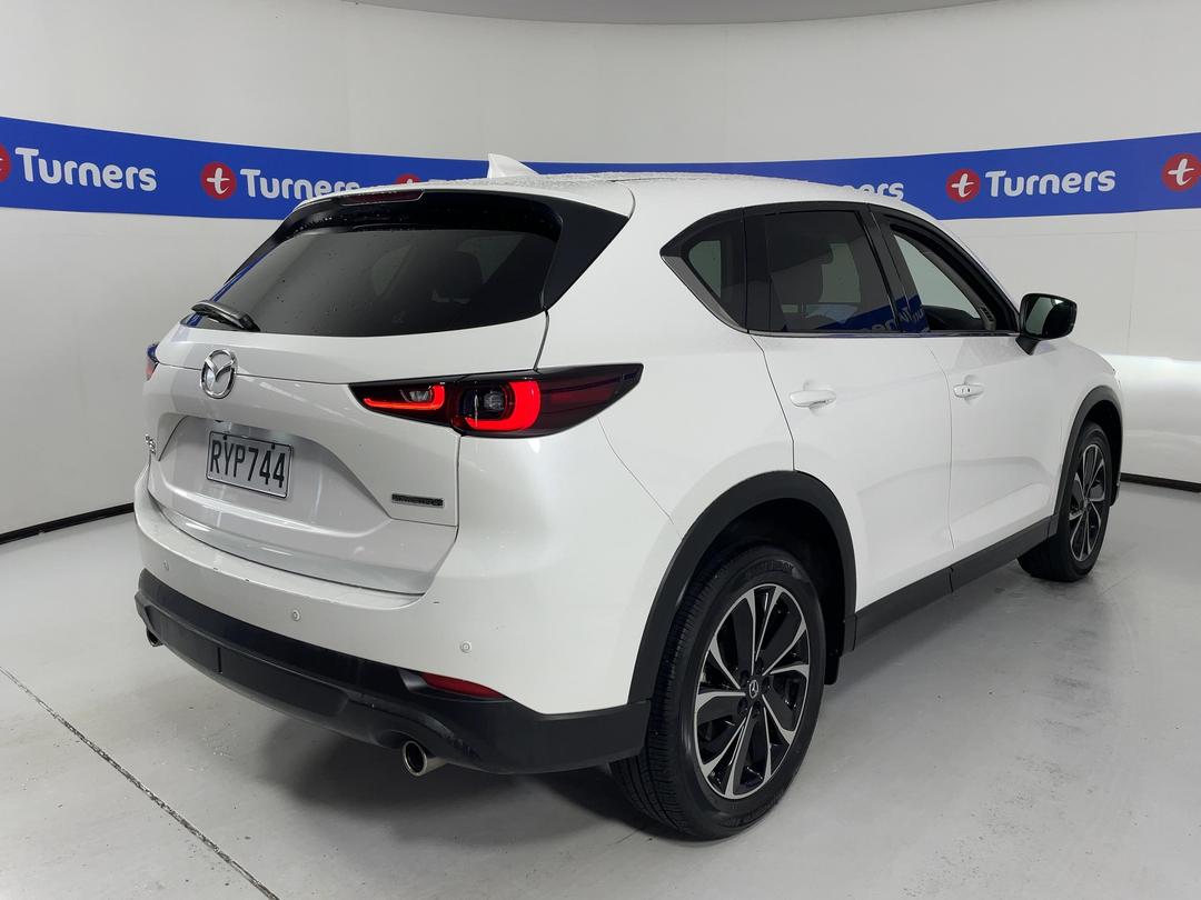 Photo '7' of Mazda CX-5
