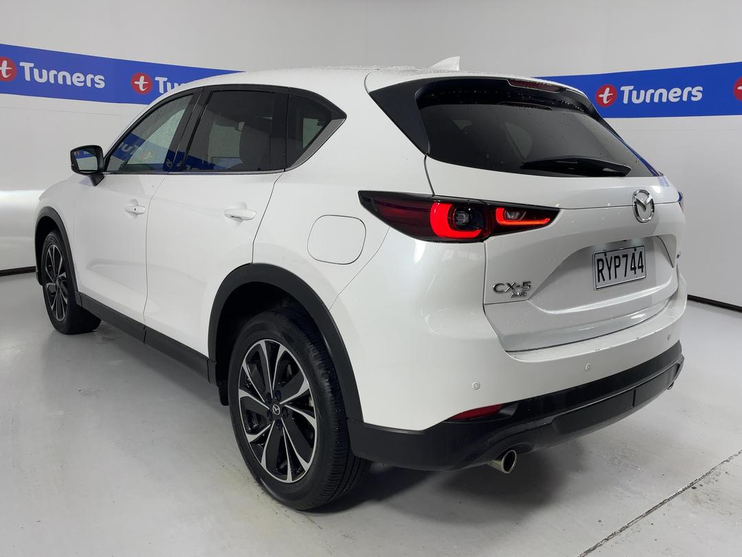 Photo '5' of Mazda CX-5