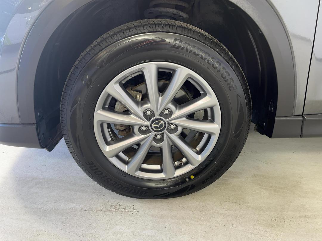 Photo '10' of Mazda CX-5