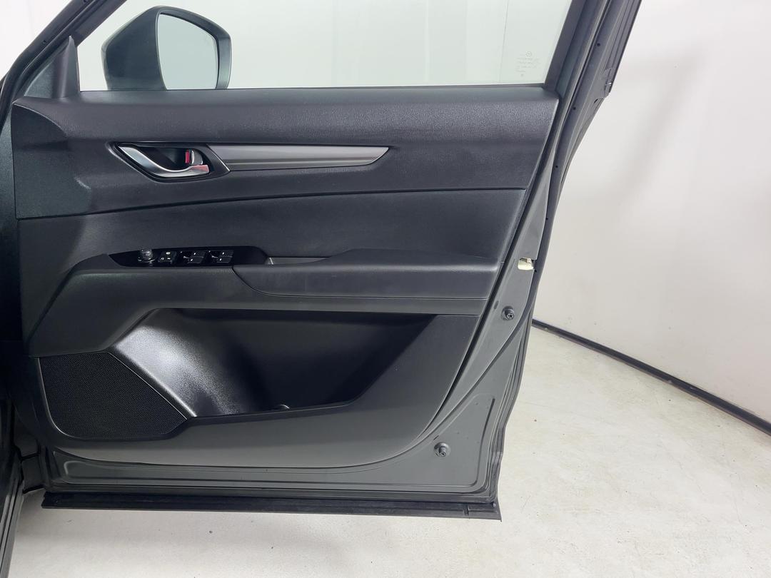 Photo '15' of Mazda CX-5