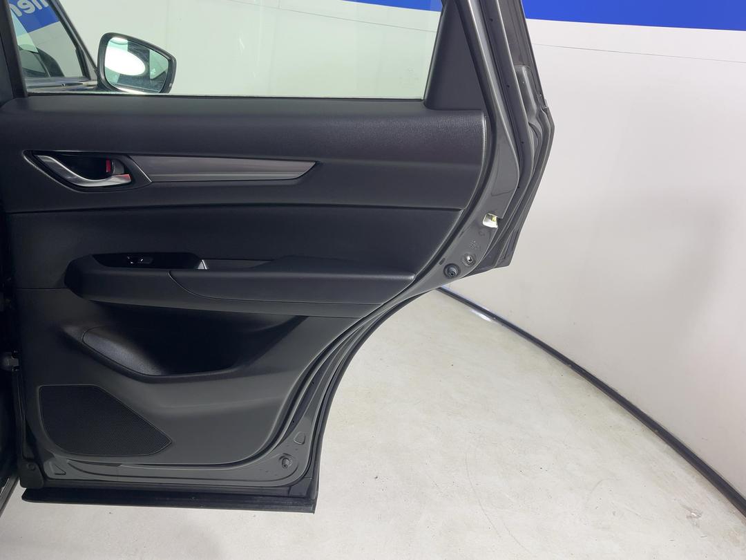 Photo '19' of Mazda CX-5