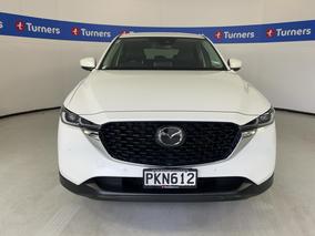 Photo '2' of Mazda CX-5