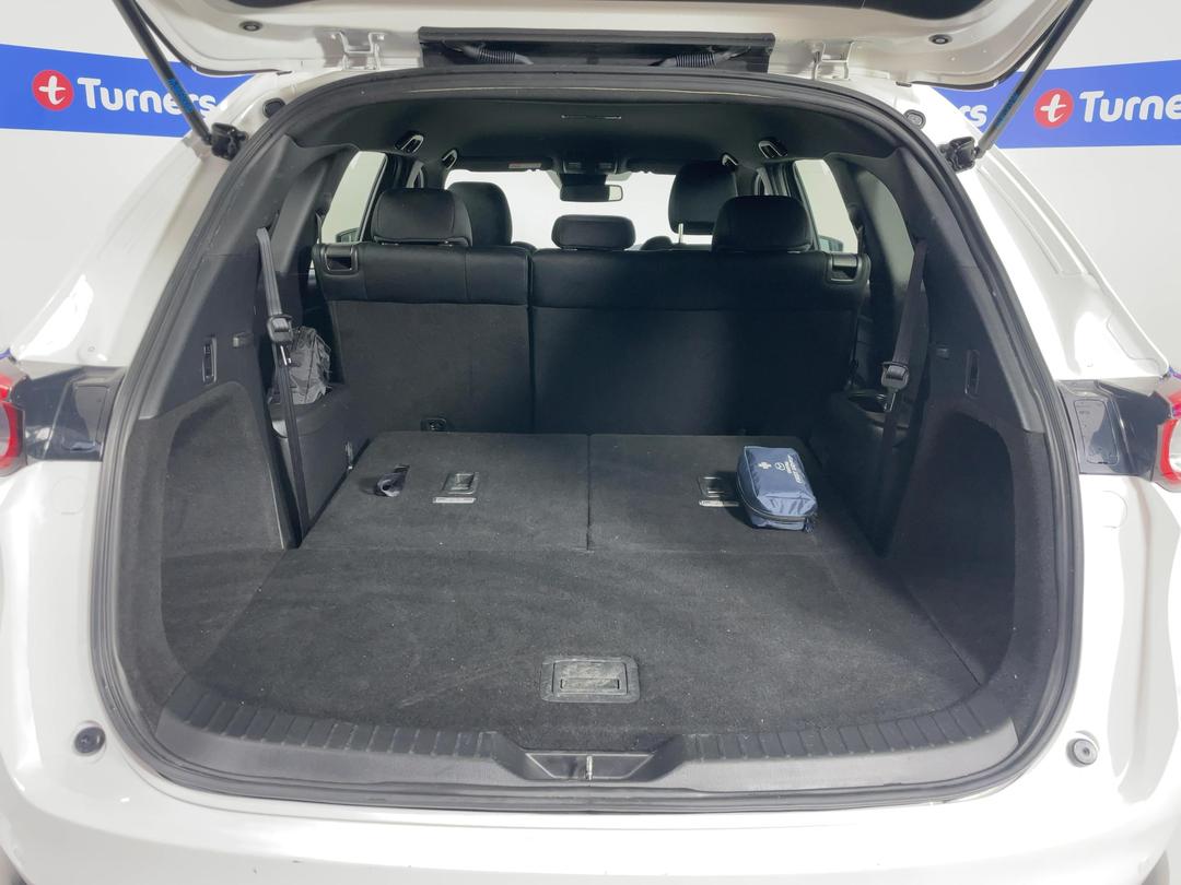 Photo '14' of Mazda CX-8