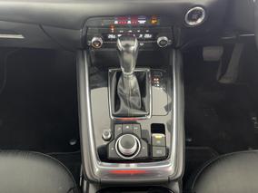 Photo '18' of Mazda CX-8