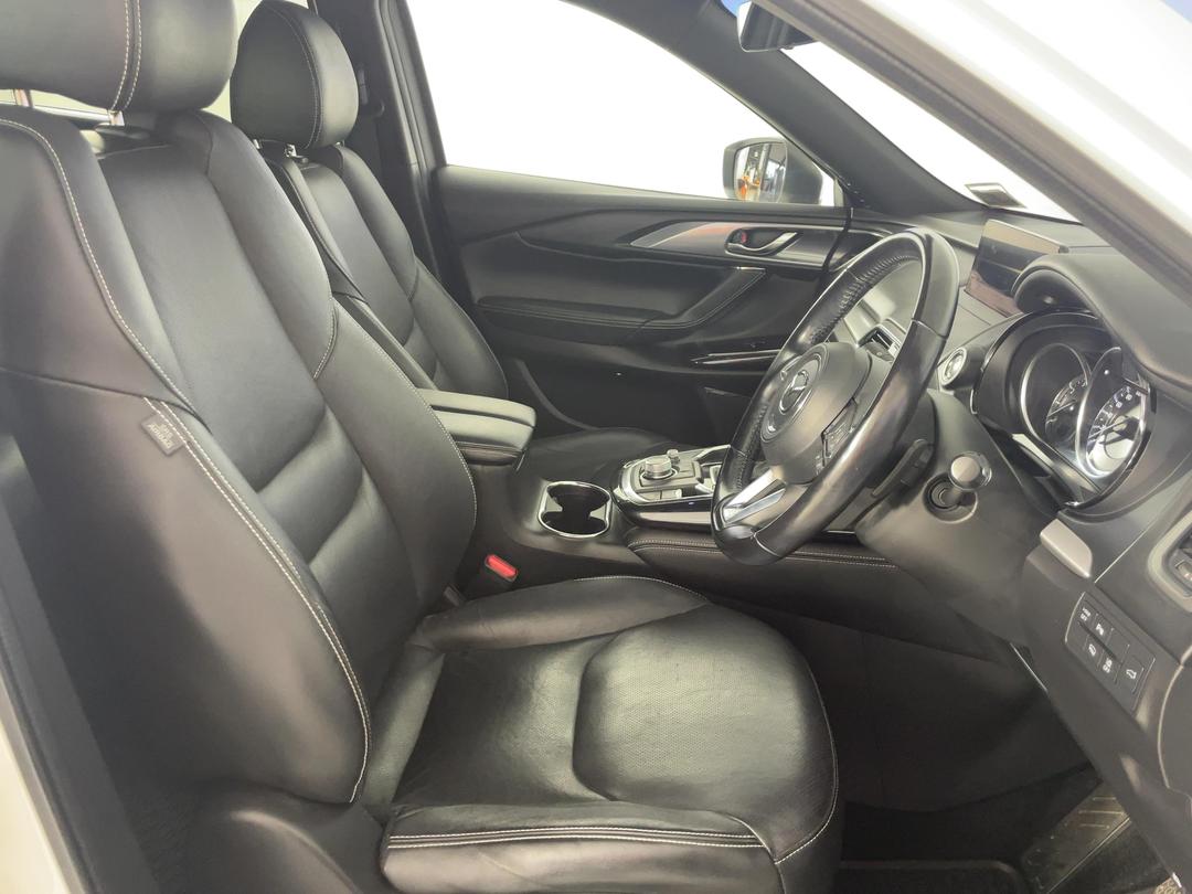 Photo '16' of Mazda CX-9