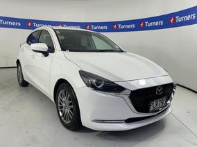 Photo '1' of Mazda Mazda2