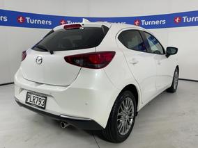 Photo '7' of Mazda Mazda2