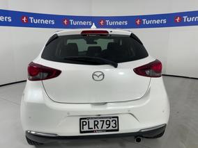 Photo '6' of Mazda Mazda2