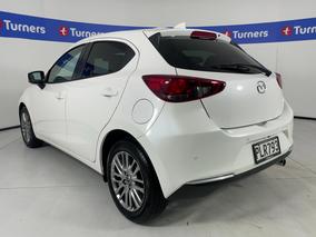Photo '5' of Mazda Mazda2