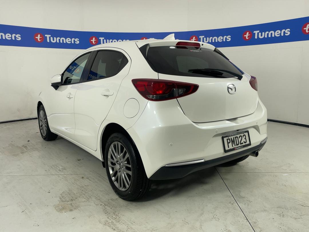Photo '5' of Mazda Mazda2