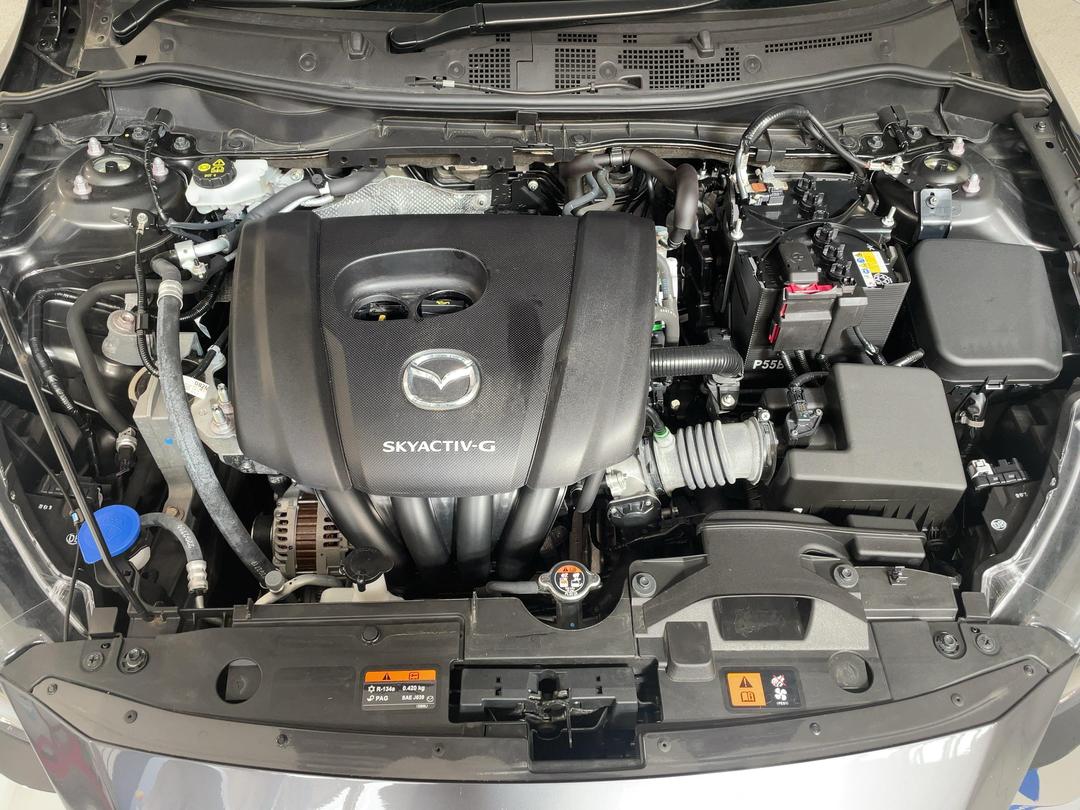 Photo '13' of Mazda Mazda2