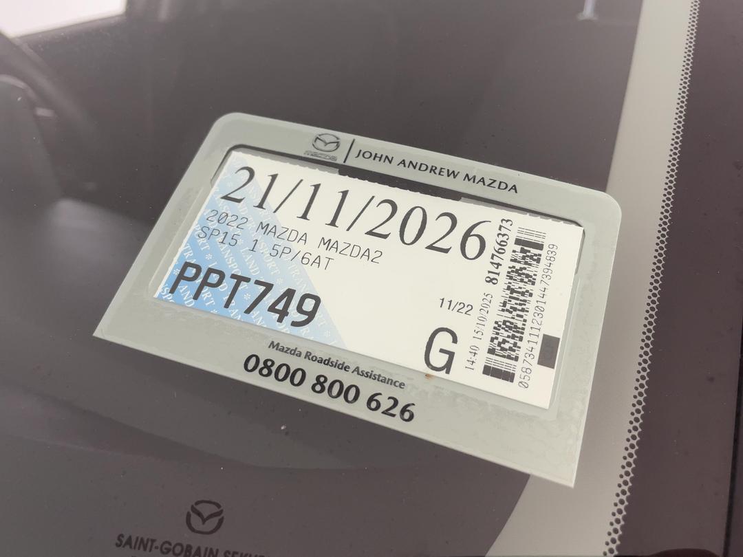 Photo '34' of Mazda Mazda2
