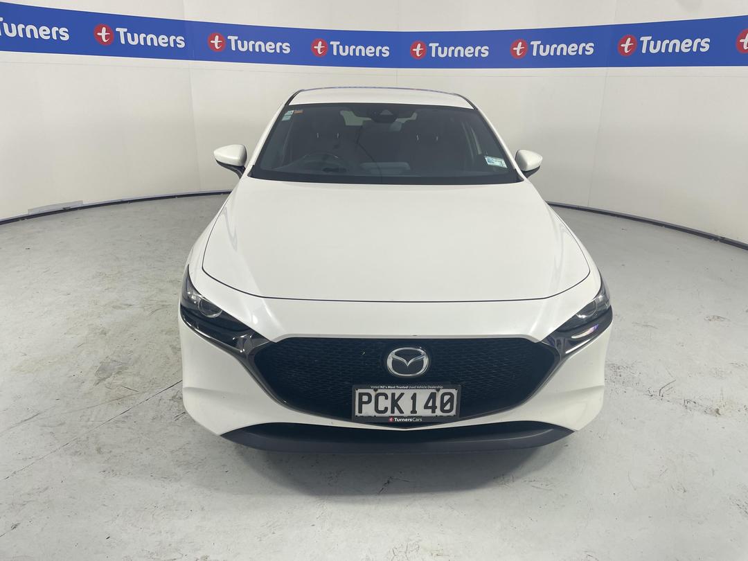 Photo '2' of Mazda Mazda3