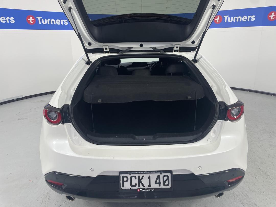 Photo '14' of Mazda Mazda3