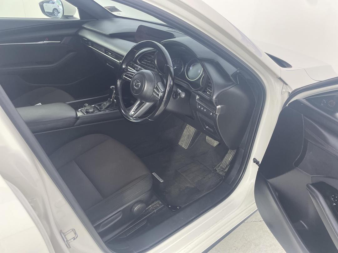 Photo '16' of Mazda Mazda3