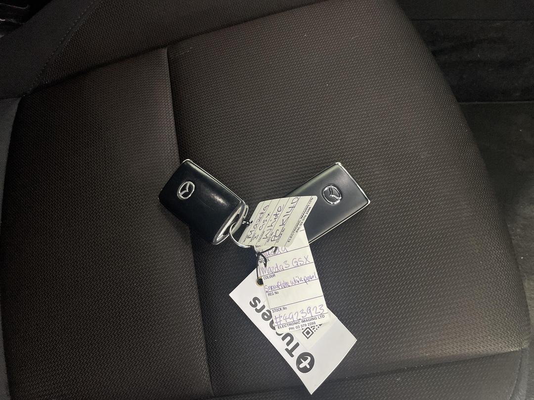 Photo '22' of Mazda Mazda3