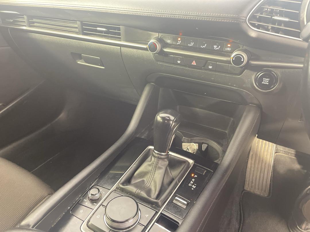 Photo '18' of Mazda Mazda3