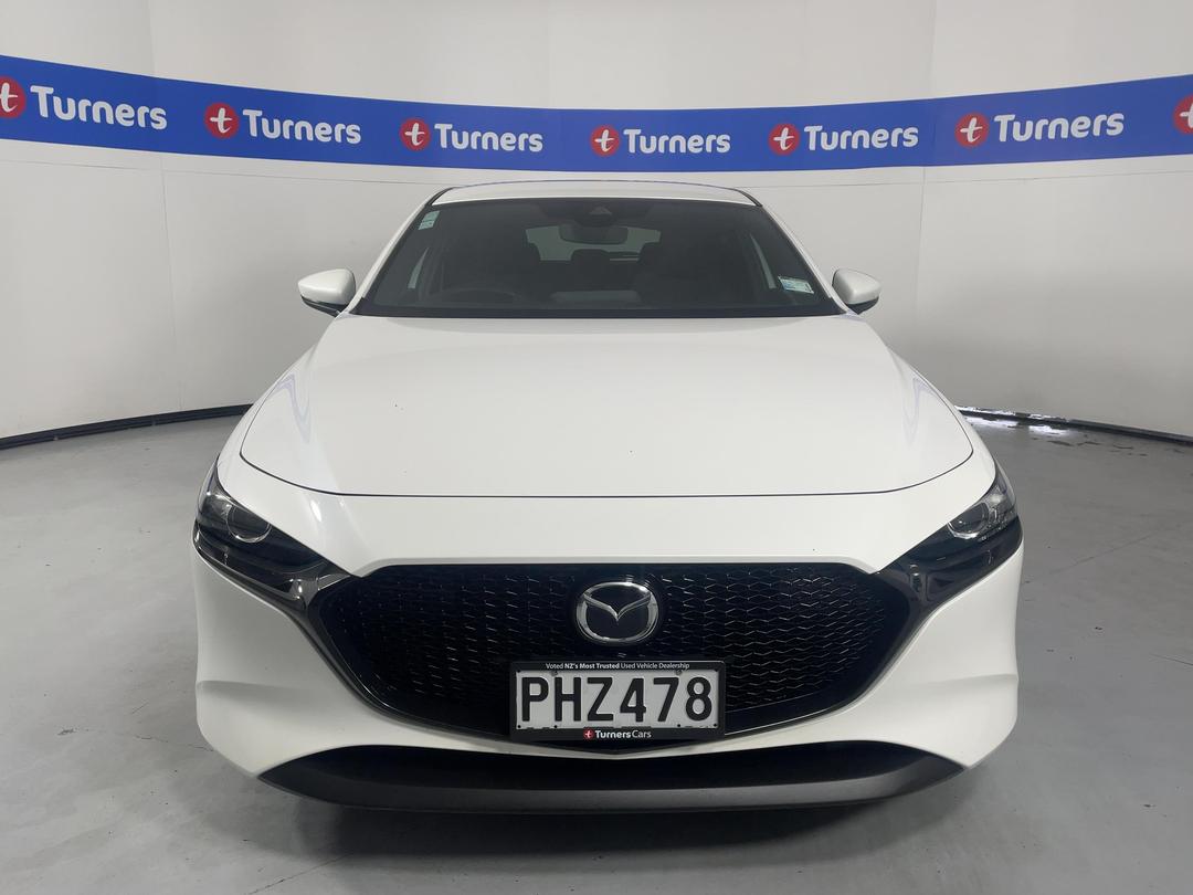Photo '2' of Mazda Mazda3
