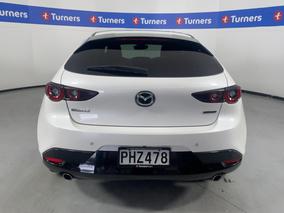 Photo '6' of Mazda Mazda3