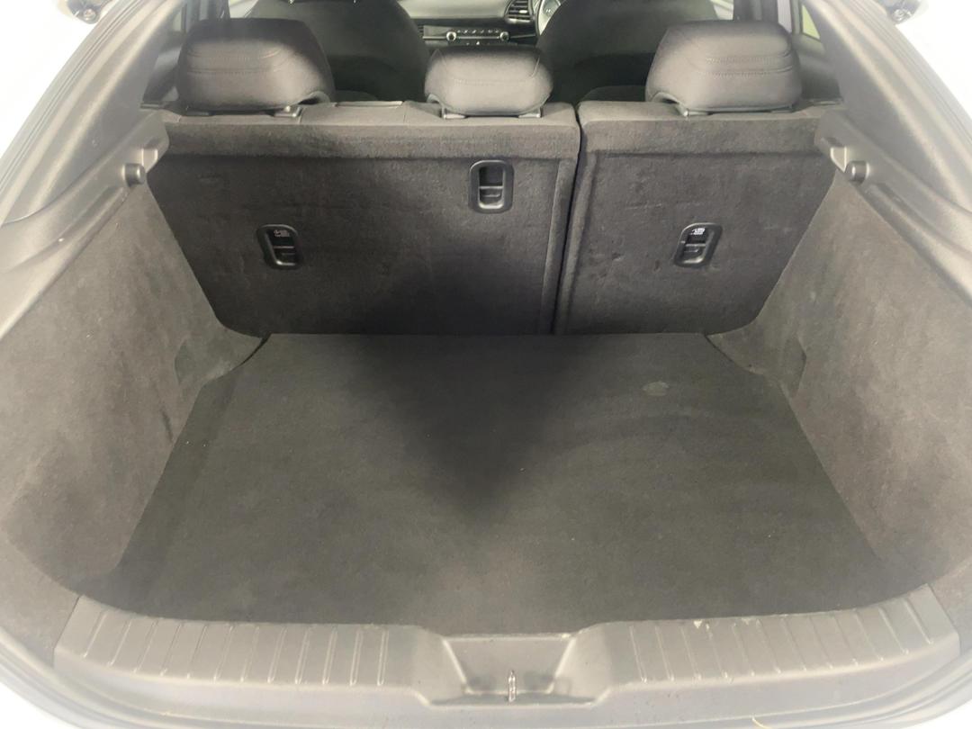 Photo '14' of Mazda Mazda3