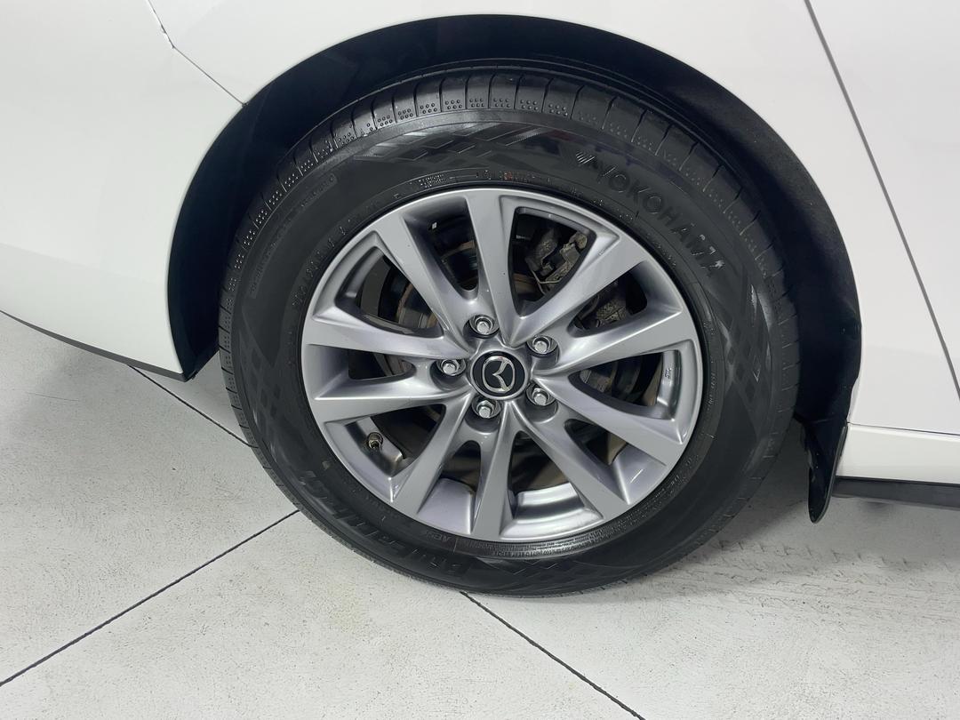 Photo '12' of Mazda Mazda3