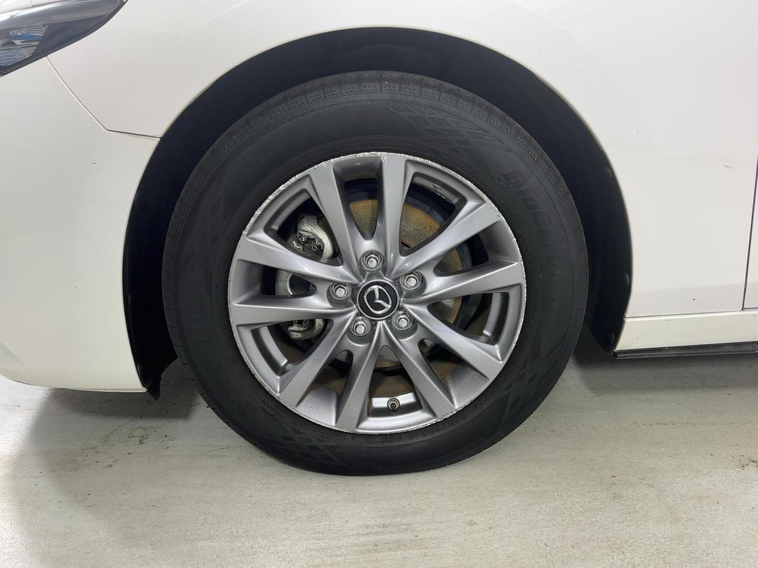 Photo '10' of Mazda Mazda3