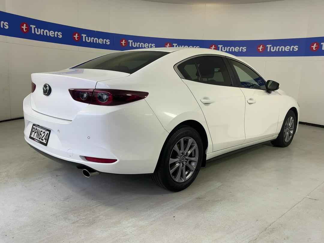 Photo '7' of Mazda Mazda3