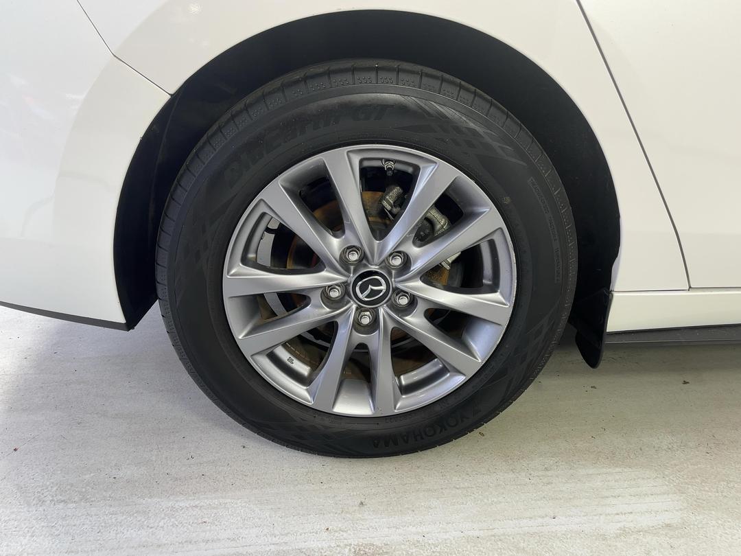 Photo '12' of Mazda Mazda3