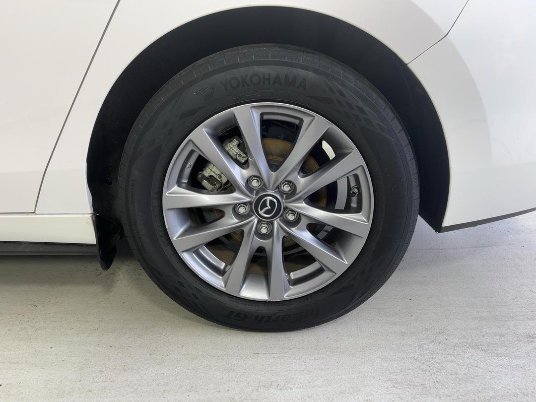 Photo '11' of Mazda Mazda3