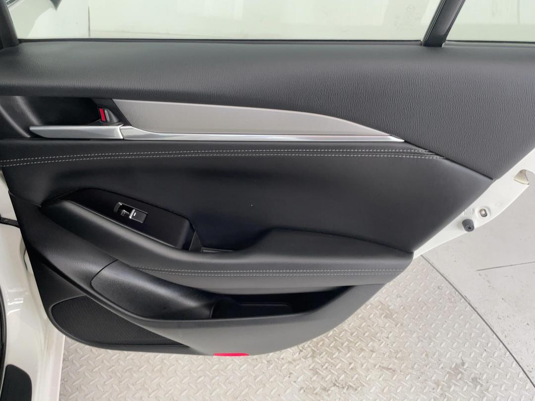 Photo '19' of Mazda Mazda6