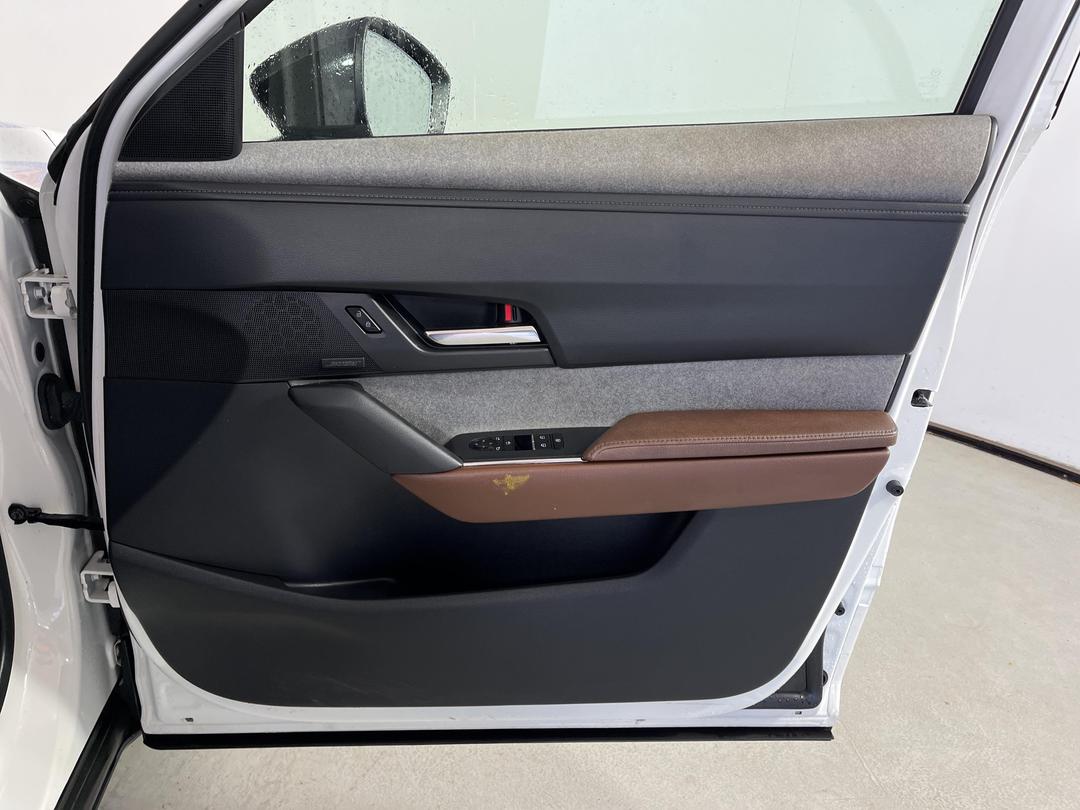 Photo '15' of Mazda MX-30