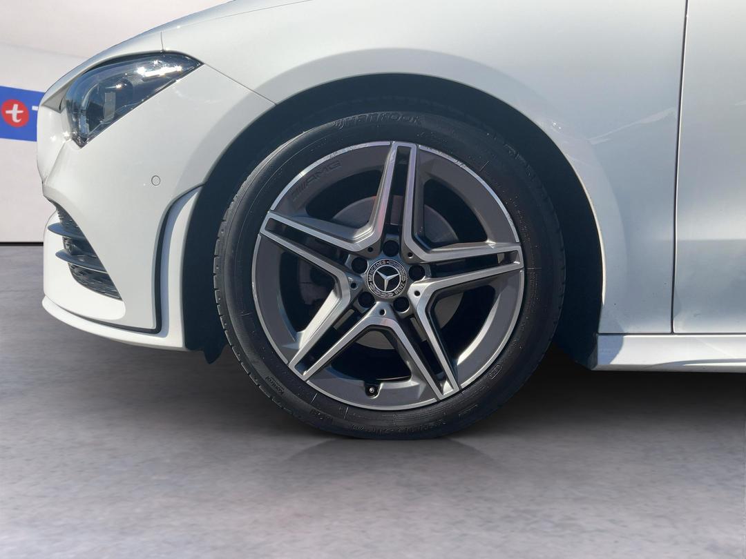 Photo '10' of Mercedes-Benz CLA