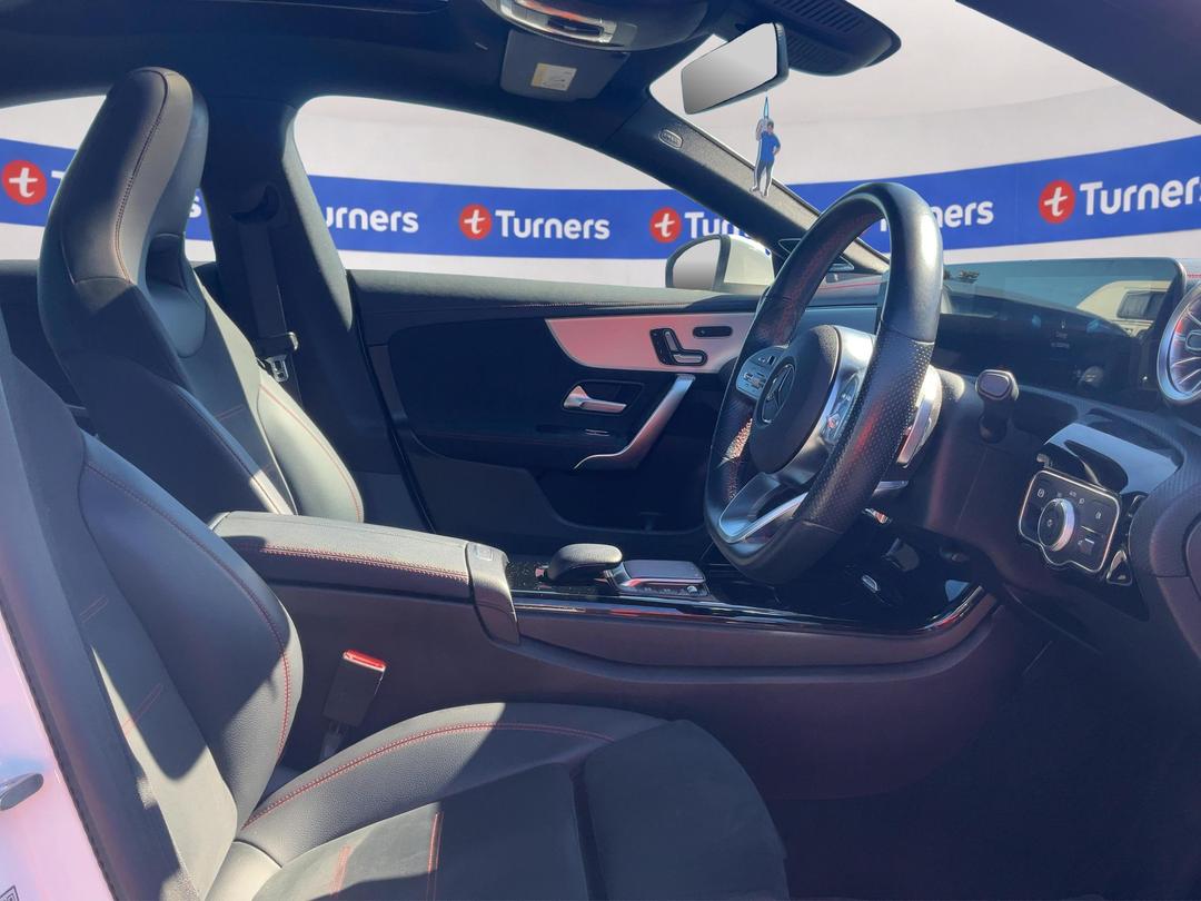 Photo '16' of Mercedes-Benz CLA