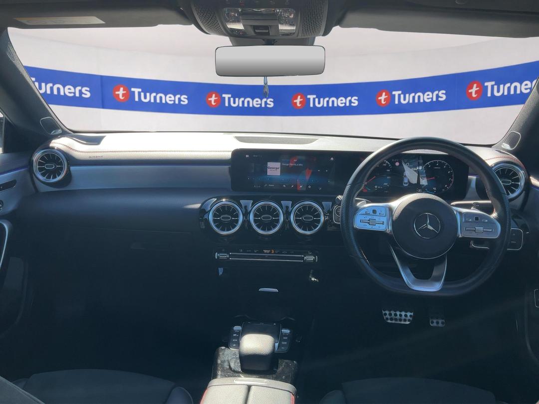 Photo '17' of Mercedes-Benz CLA