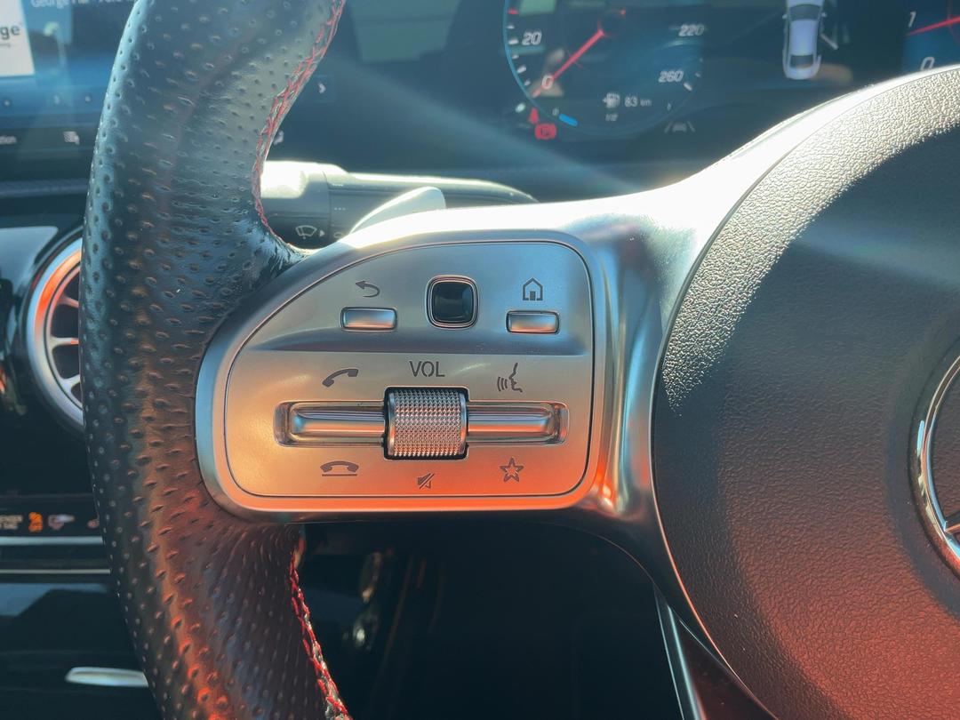 Photo '32' of Mercedes-Benz CLA