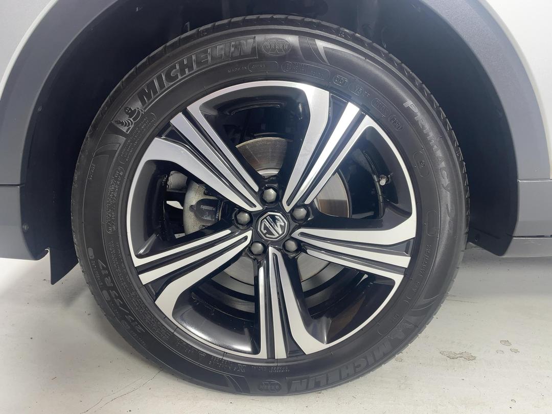 Photo '10' of MG ZS