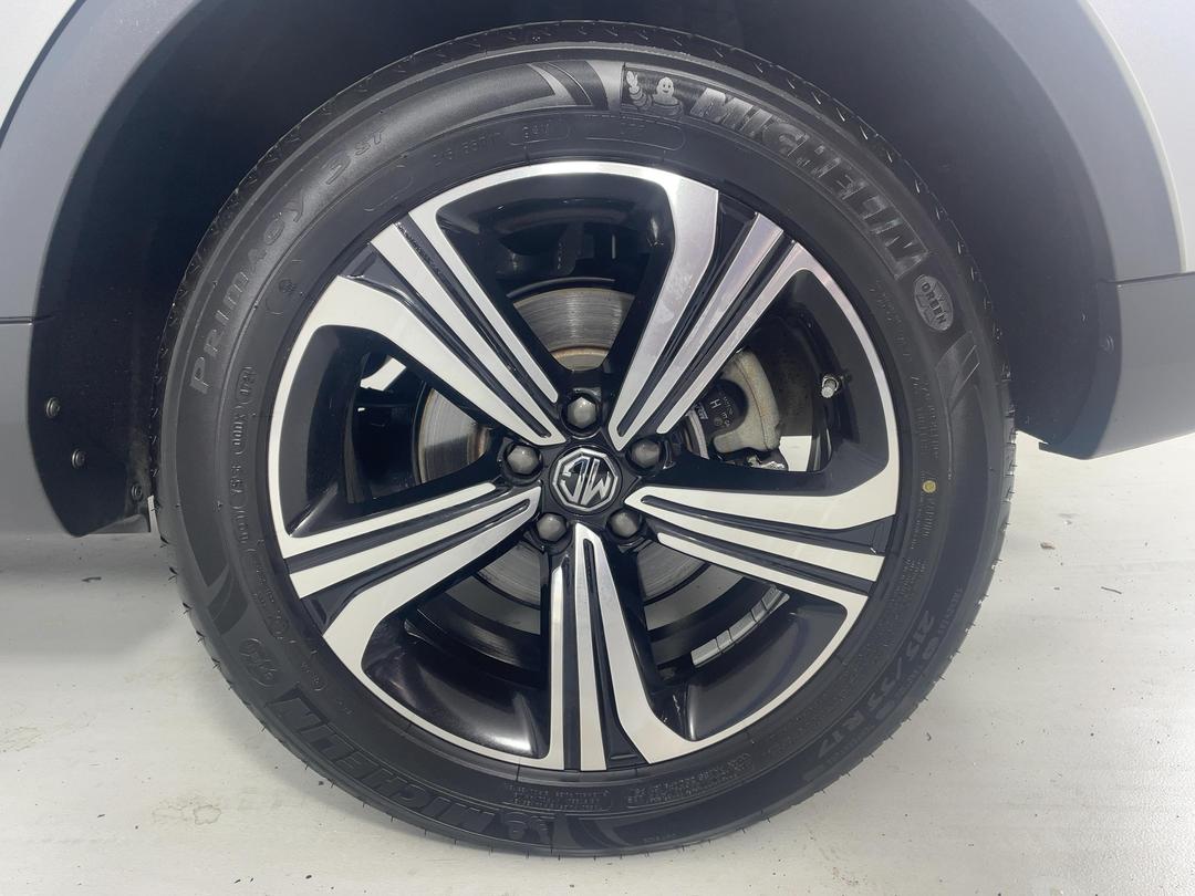 Photo '11' of MG ZS