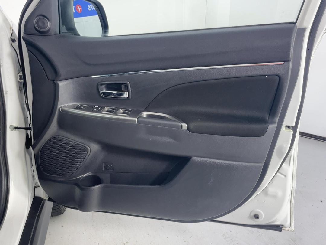 Photo '15' of Mitsubishi ASX