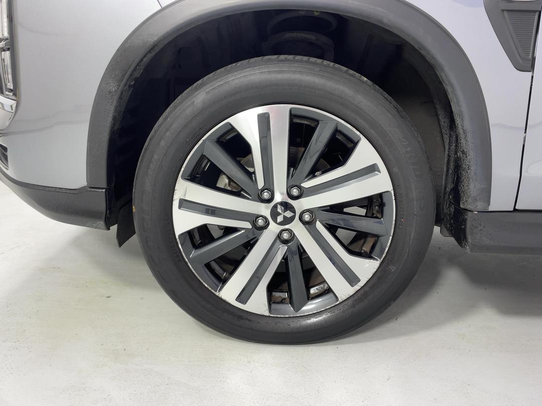 Photo '10' of Mitsubishi ASX