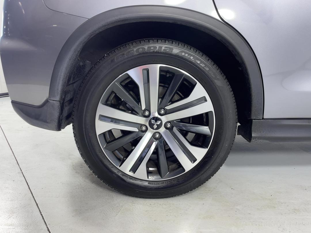 Photo '12' of Mitsubishi ASX