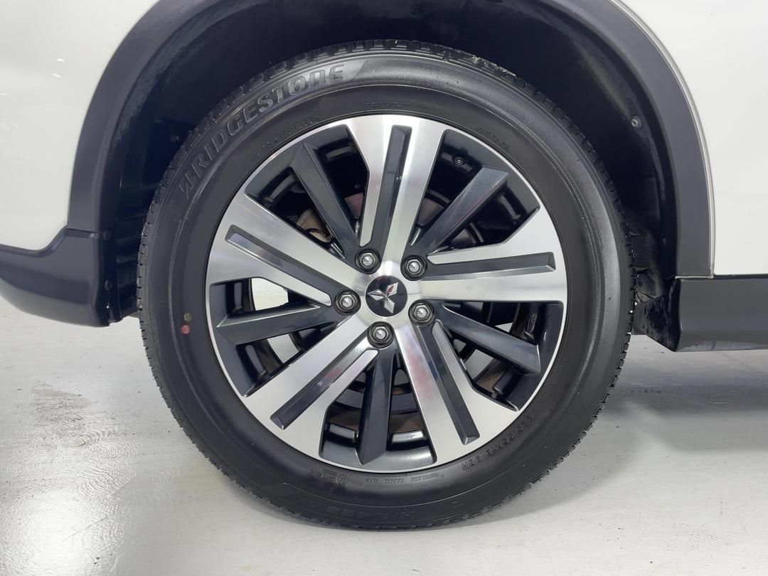 Photo '12' of Mitsubishi ASX