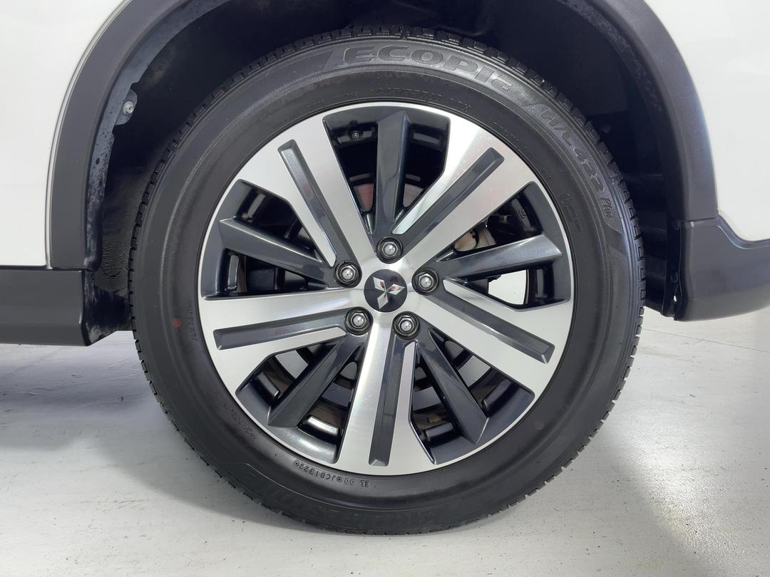 Photo '11' of Mitsubishi ASX