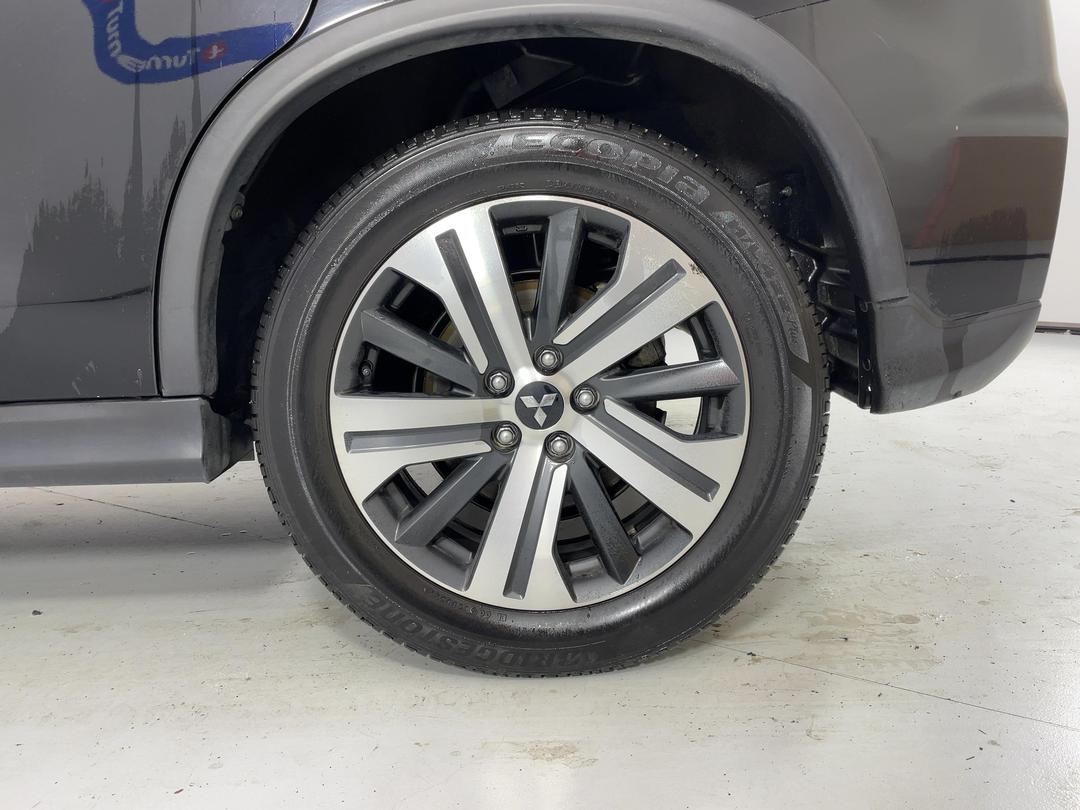 Photo '11' of Mitsubishi ASX