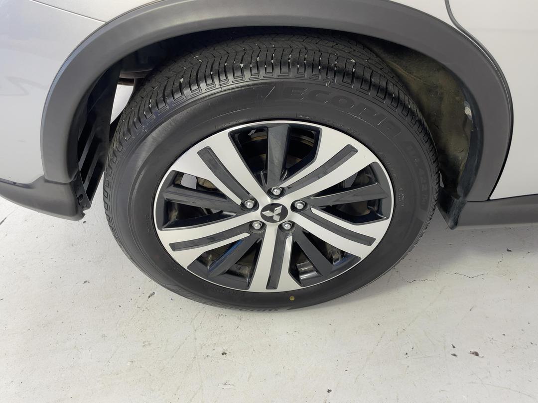 Photo '12' of Mitsubishi ASX