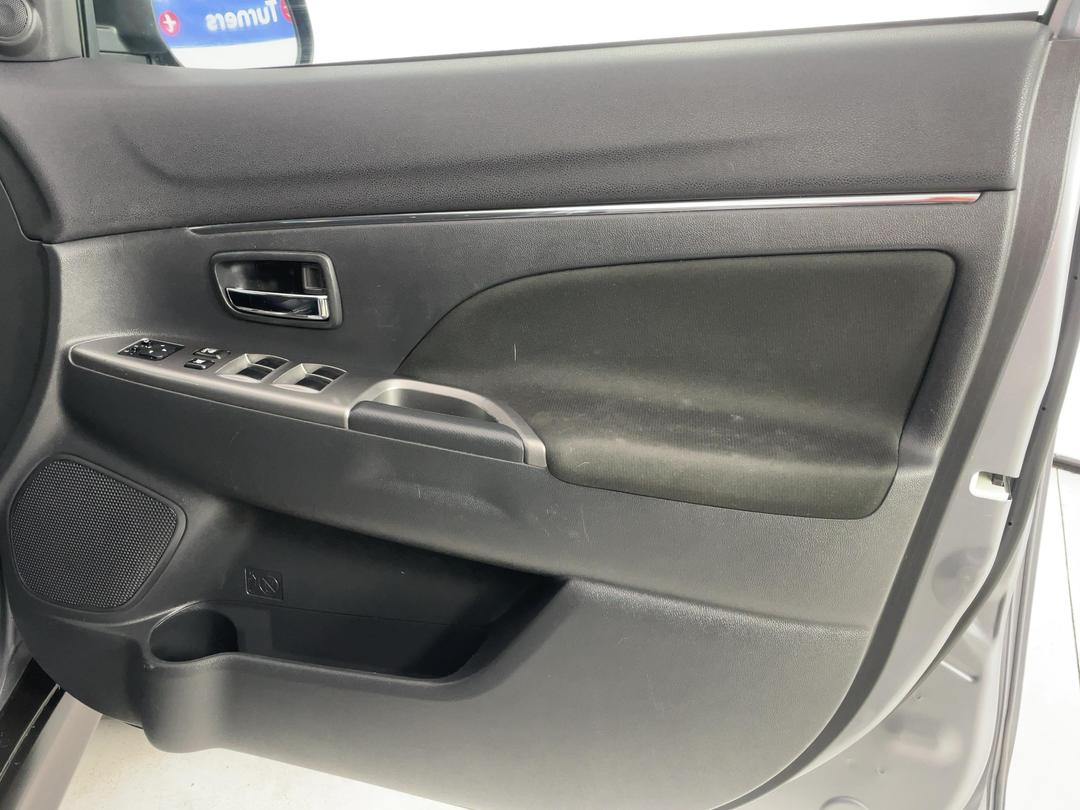 Photo '15' of Mitsubishi ASX