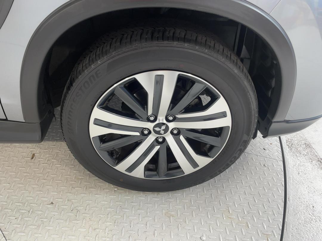 Photo '9' of Mitsubishi ASX