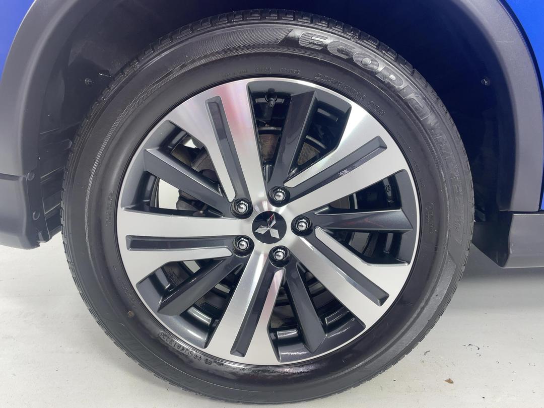 Photo '12' of Mitsubishi ASX